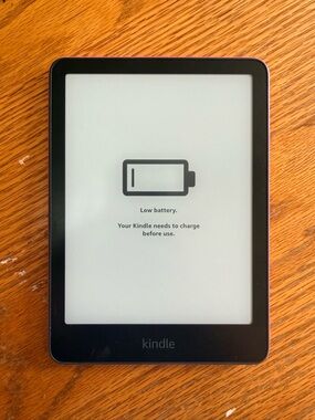 Amazon Kindle E-Reader in Black - Lightweight Portable Reading Tablet